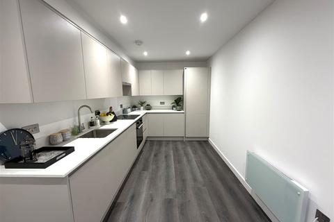 2 bedroom duplex to rent, Vincent Walk, Dorking