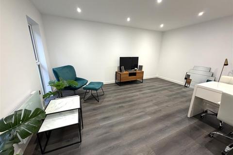 2 bedroom duplex to rent, Vincent Walk, Dorking