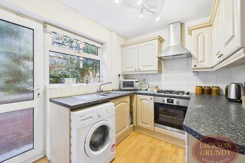 2 bedroom bungalow for sale, Parkfield Road, Long Buckby, NN6 7QJ