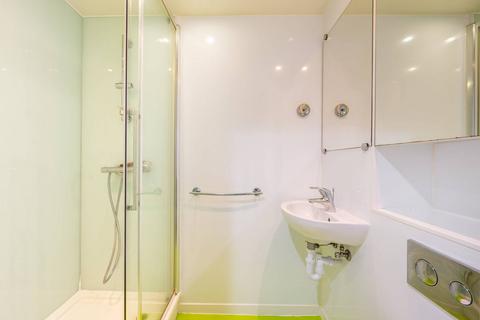 Studio to rent, St Anns Road, Holland Park, London, W11