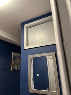 1 bedroom in a house share to rent, Gray's Inn Road, London WC1X