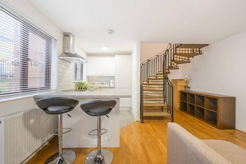 1 bedroom terraced house to rent, Tiller Road, Isle Of Dogs, London, E14