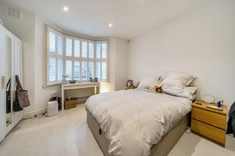2 bedroom flat for sale, Strathleven Road, Brixton, London, SW2