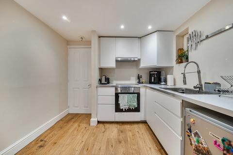 2 bedroom flat for sale, Strathleven Road, Brixton, London, SW2