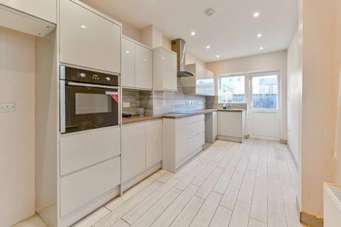 3 bedroom terraced house to rent, Clinton Road, N15, Harringay, London, N15
