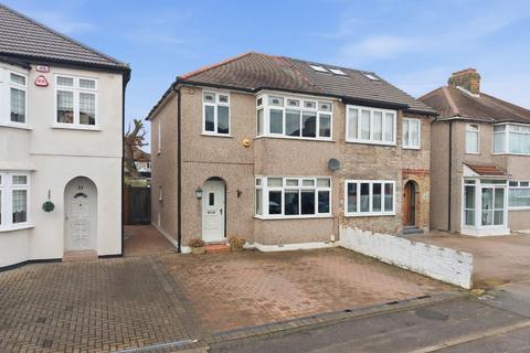 Eddy Close, Romford, Greater London, RM7 9HS