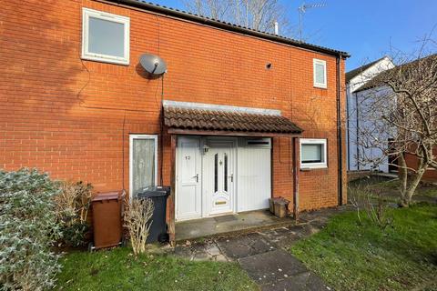 3 bedroom property to rent, Dayrell Square, Northampton NN4