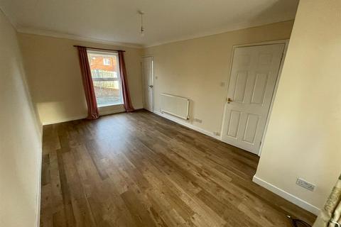 3 bedroom property to rent, Dayrell Square, Northampton NN4
