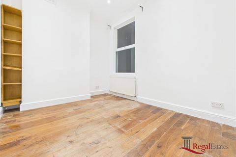 2 bedroom flat to rent, West Ella Road, London, NW10