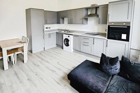 3 bedroom flat to rent, Alma Road, Hampshire SO14