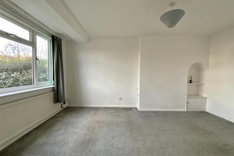 3 bedroom semi-detached house for sale, 25 Lakes Lane, Newport Pagnell, MK16 8HS