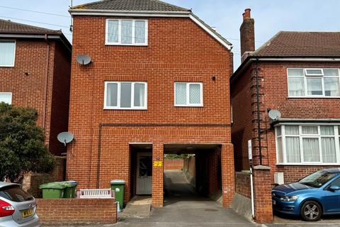 undefined, Richmond Road, Hampshire SO15