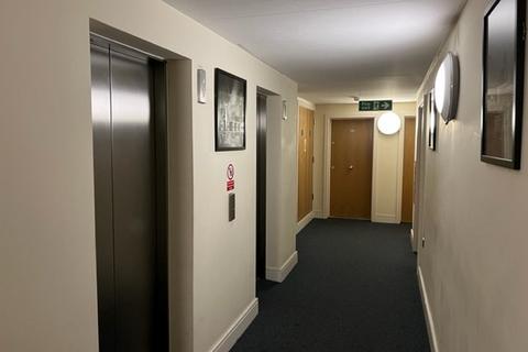 2 bedroom flat to rent, Wharfside Point South, Prestons Road, London, E14