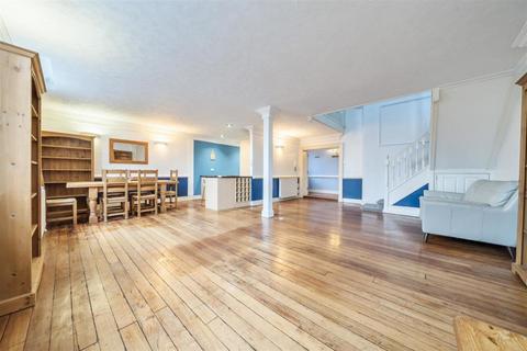 3 bedroom duplex for sale, The Crescent, Bedford, MK40
