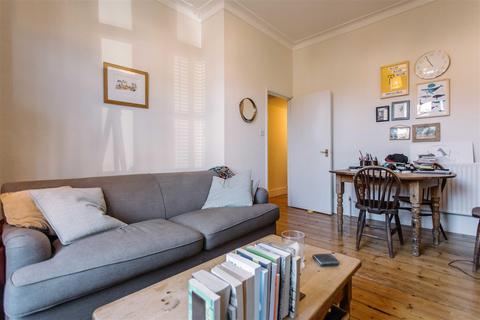 1 bedroom flat to rent, Beatrice Road, Finsbury Park