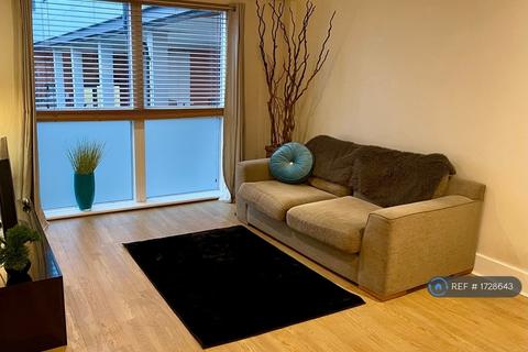 1 bedroom flat to rent, Church Street, Epsom, KT17