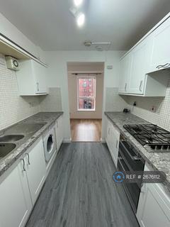 2 bedroom flat to rent, Benalder Street, Glasgow, G11