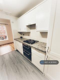2 bedroom flat to rent, Benalder Street, Glasgow, G11