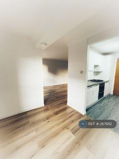 2 bedroom flat to rent, Benalder Street, Glasgow, G11