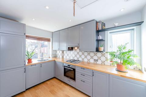 1 bedroom maisonette for sale, Dartmouth road, Hendon, London, NW4