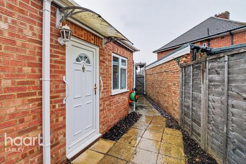 1 bedroom semi-detached house to rent - Lyme Grove, READING