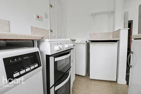 1 bedroom semi-detached house to rent, Lyme Grove, READING