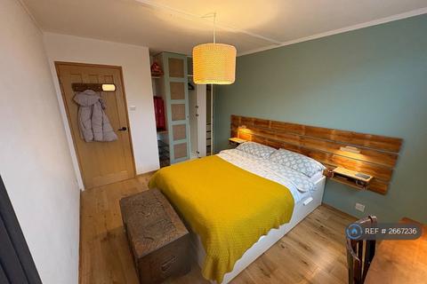 1 bedroom flat to rent, Glanville Road, London, SW2