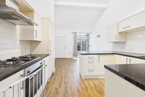 3 bedroom house to rent, Owens Quay, Bingley