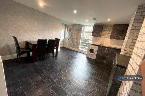 2 bedroom terraced house to rent, Colwyn Road, Leeds, LS11