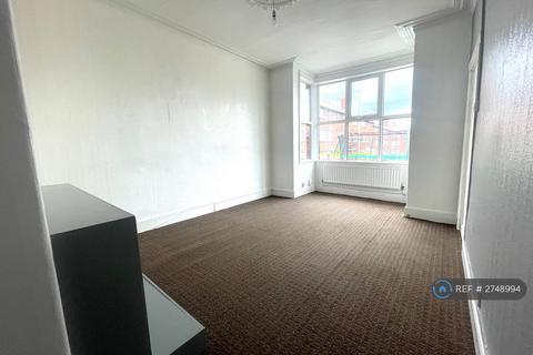 2 bedroom terraced house to rent, Colwyn Road, Leeds, LS11