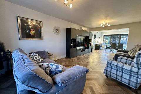 4 bedroom detached house for sale, Grange Road, Billericay CM11