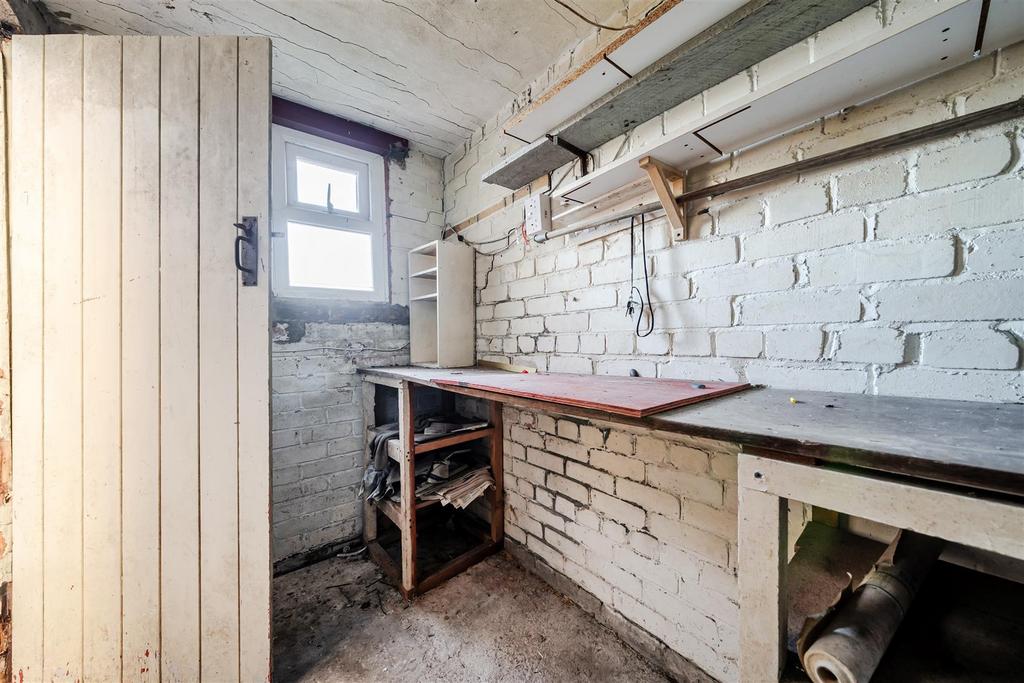 Shed