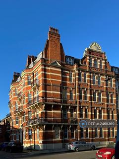 3 bedroom flat to rent, Glyn Mansions, London, W14