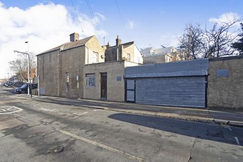 undefined, Forest Road, London, E17