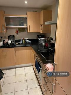 1 bedroom in a flat share to rent, Euston, London, NW1