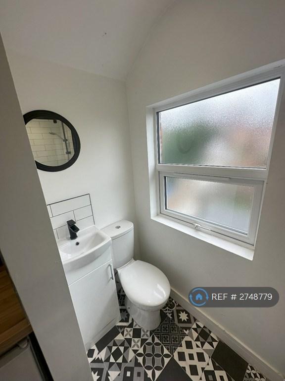 Room 3 En-Suite