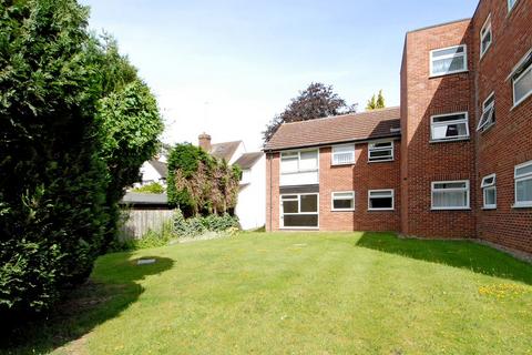2 bedroom flat to rent, Manor Court, 15 Beech Road, Oxford, OX3