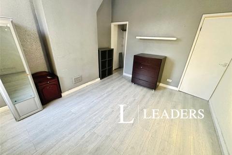 2 bedroom terraced house to rent, Kimberley Road, ST1