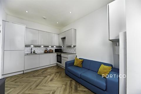 2 bedroom house to rent, Lucien Road, London, SW17