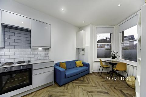 2 bedroom house to rent, Lucien Road, London, SW17