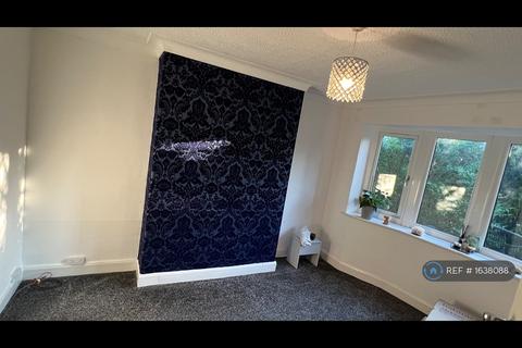 2 bedroom bungalow to rent, Shear Brow, Blackburn, BB1