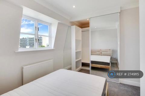 undefined, Mile End Road, London, E1