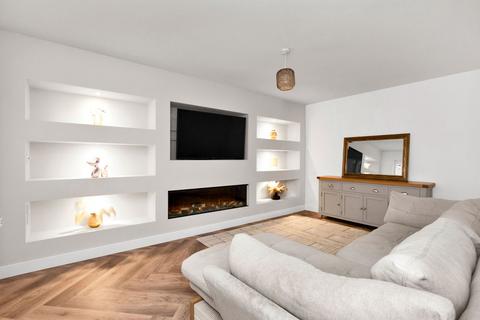4 bedroom semi-detached house for sale, Pinckney Lane, Salisbury SP5
