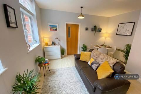 2 bedroom flat to rent, Minster Court, Leicester, LE1