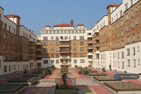 2 bedroom flat to rent, San Remo Towers, Bournemouth, BH5