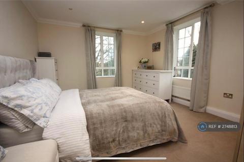 2 bedroom flat to rent, San Remo Towers, Bournemouth, BH5