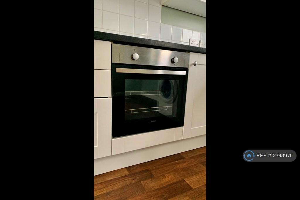 Oven