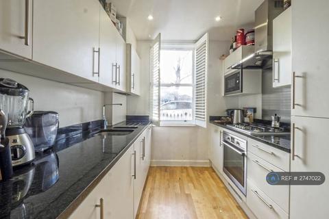 2 bedroom maisonette to rent, Kinnaird House, London, SE17