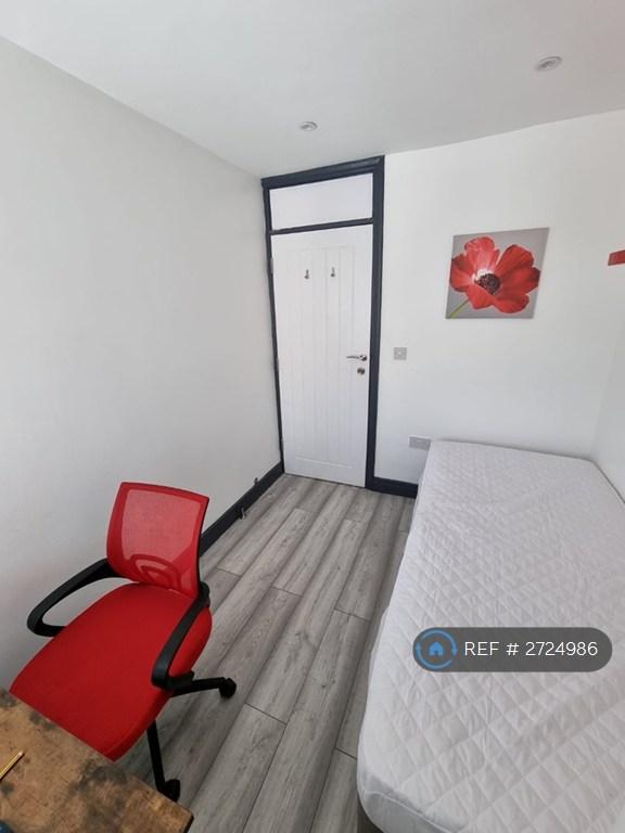 Bedroom4