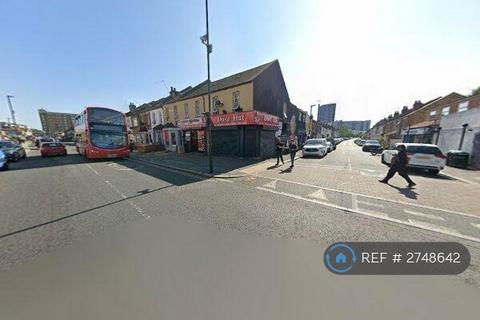 1 bedroom flat to rent, Kingsley Road, Hounslow, TW3